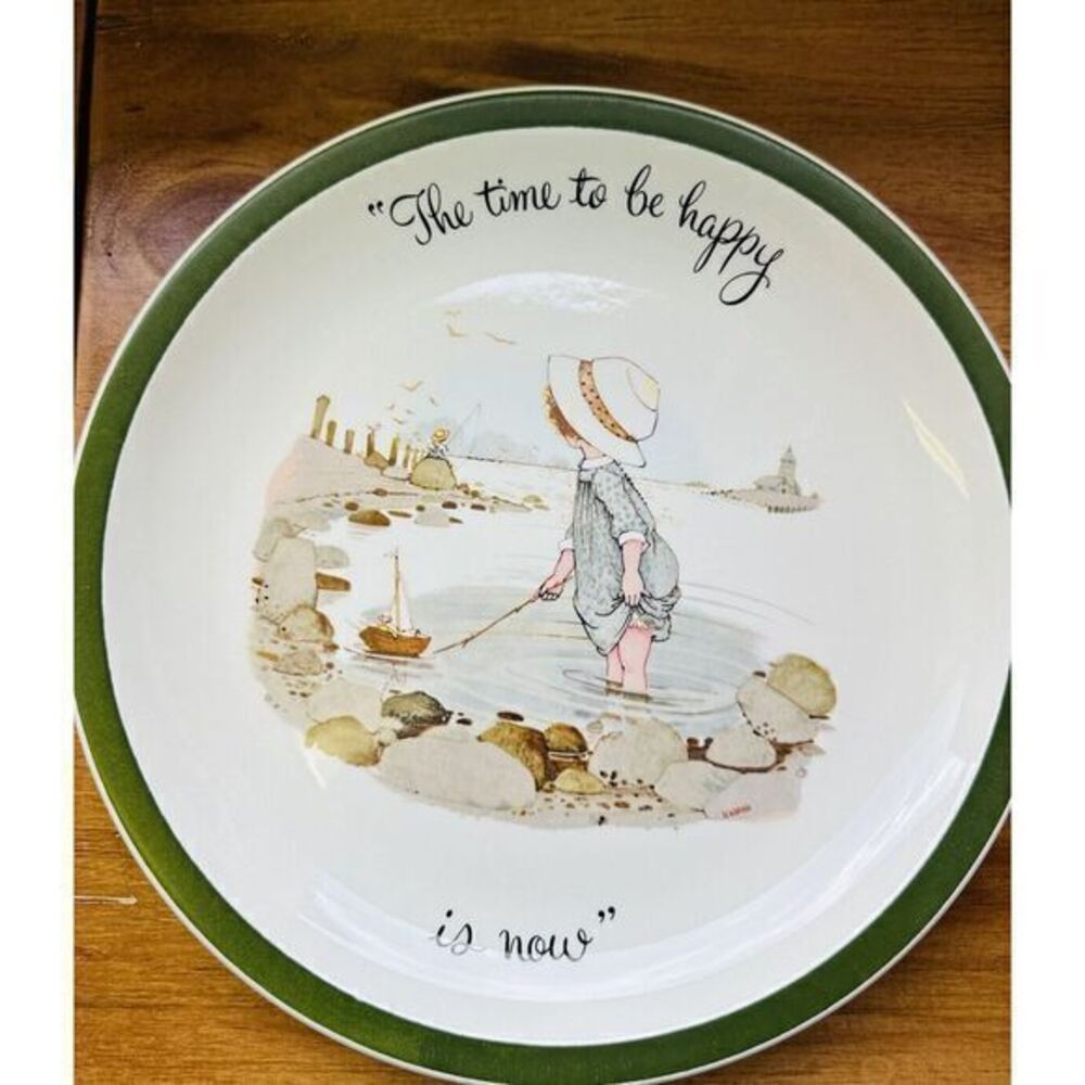 Holly Hobbie The Time To Be Happy Is Now 1972 Collector 10" Plate
